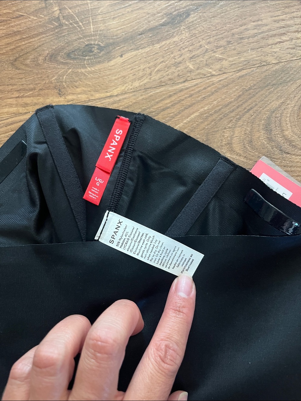 SPANX Waist Cincher (NWT-L) FINAL SALE - Picture 3 of 4